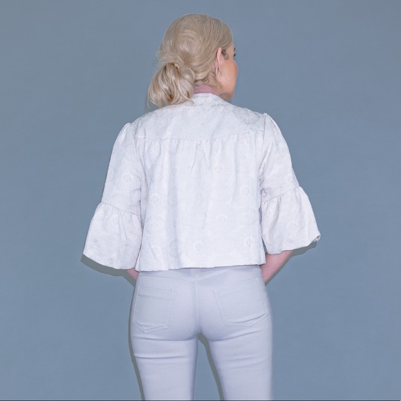 Puffy Sleeve Crop Jacket - Picture 7 of 15